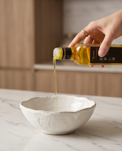 Load image into Gallery viewer, Cold pressed Oil 100% Flaxseed Oil (Golden) 黄金亞麻籽油
