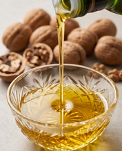 Load image into Gallery viewer, Cold pressed Oil 100% Walnut Oil 核桃油
